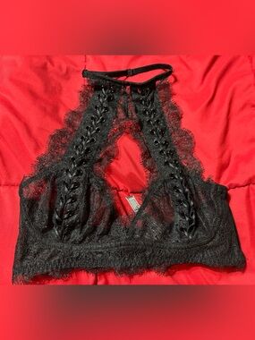 Victoria's Secret Very Sexy high-neck lace bralette